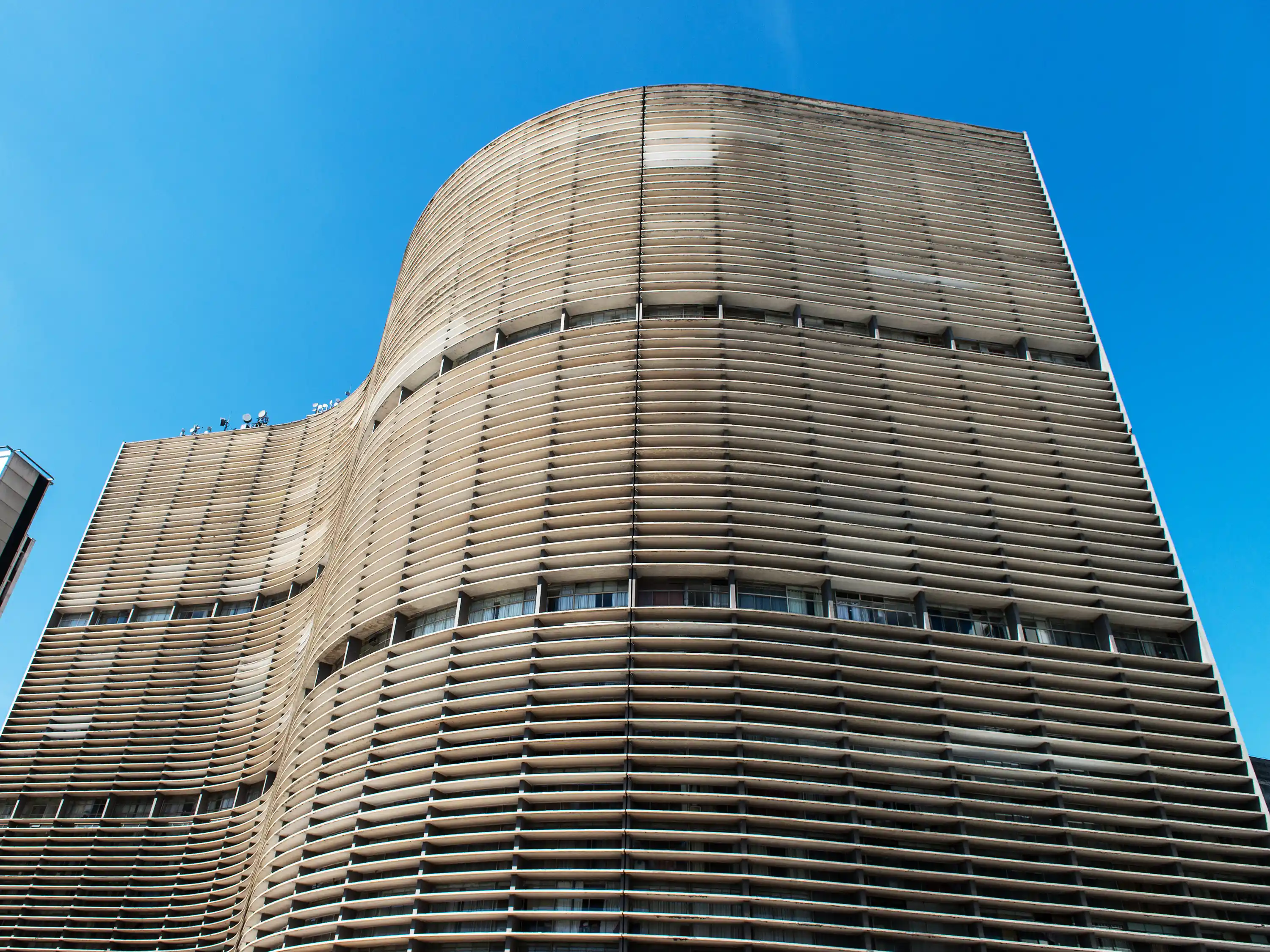 115 years of Oscar Niemeyer: remember his main works!