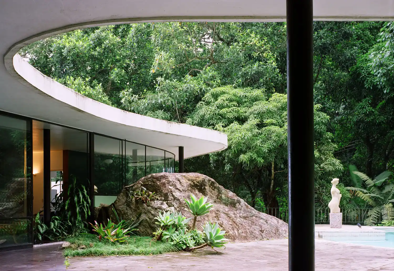 Casa de Canoas: origem e história do ícone modernista de Niemeyer